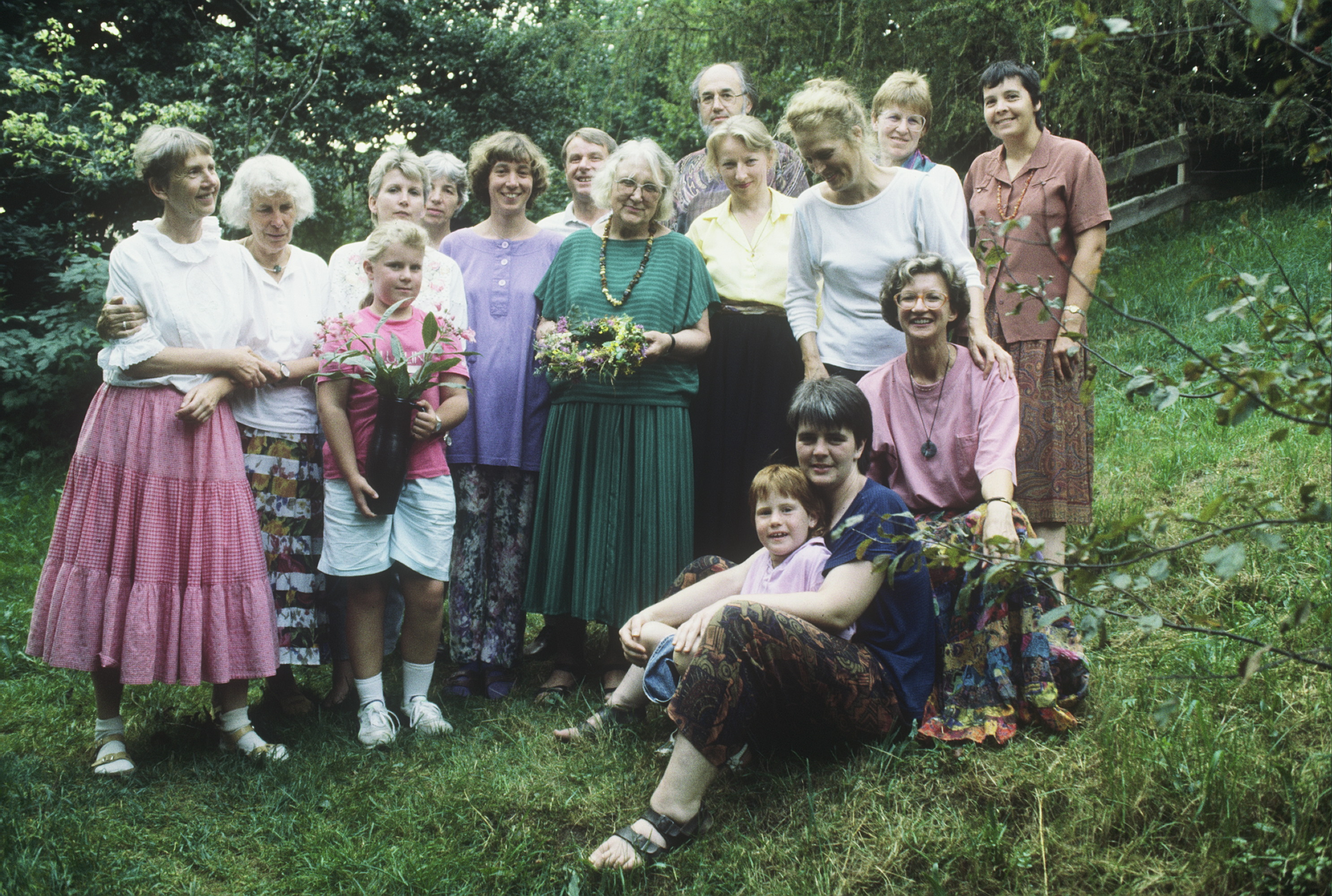 Una foto scattata da Aldo, nel 1991 a Steibis in Germania. Nel gruppo si vede Joyce insieme a Anastasia.